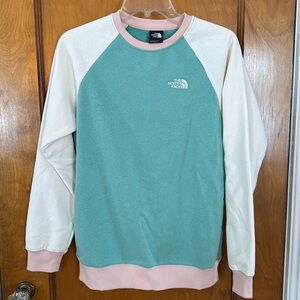 NWT Northface sweatshirt